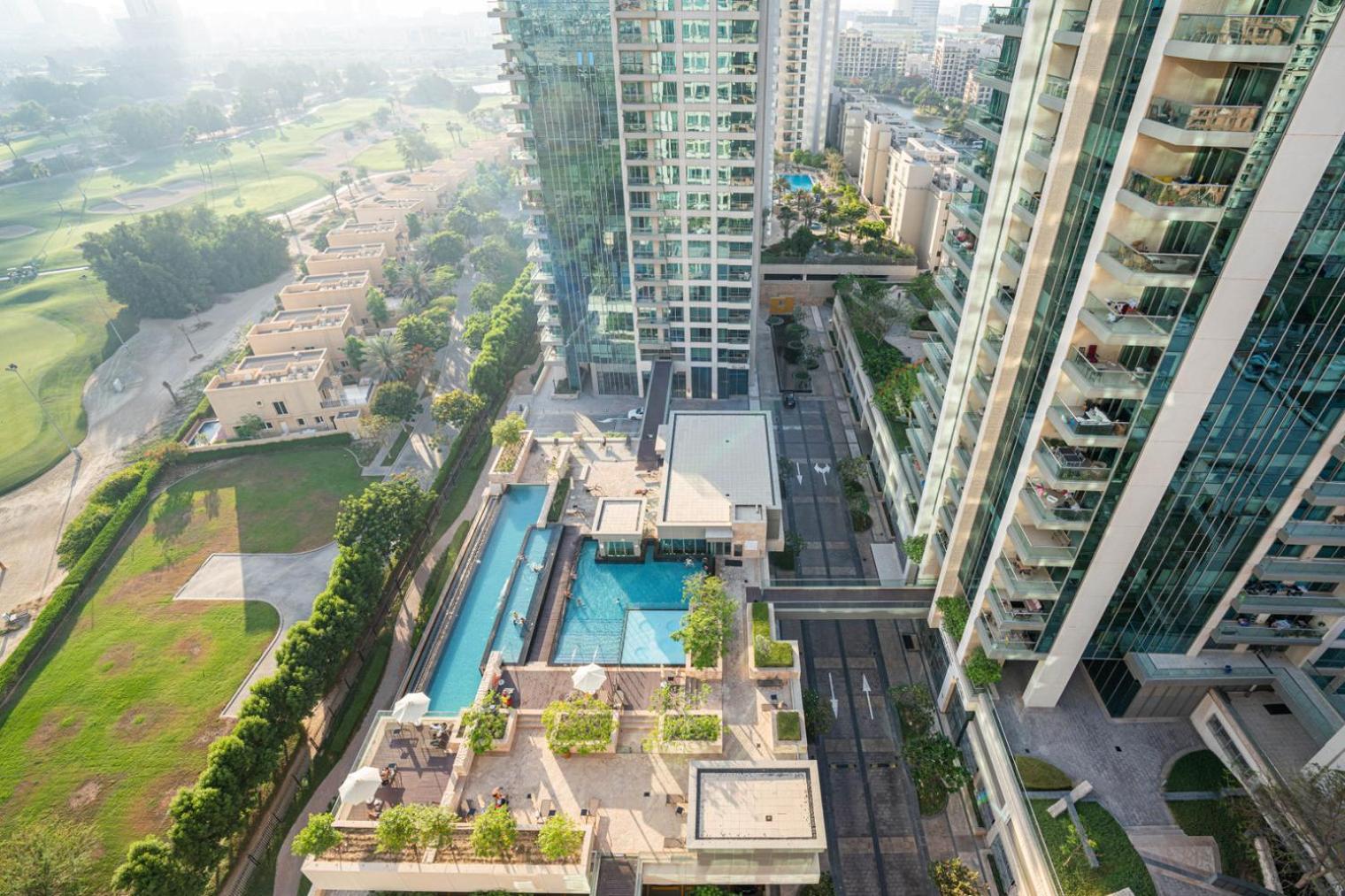 Blueground The Views Pool Gym Dxb-738 Apartment *